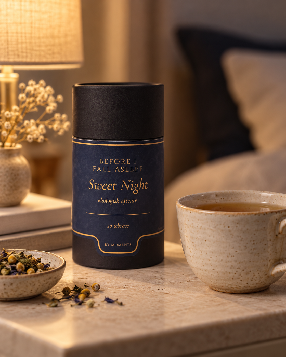 Sweet Night økologisk urtete fra By Moments i rolige aftenomgivelser