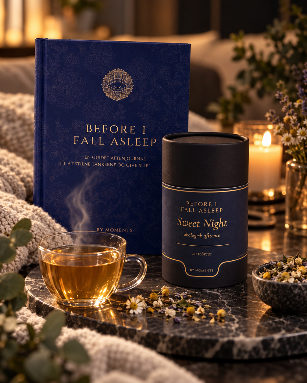 Before I Fall Asleep journal og Sweet Night urtete fra By Moments med brygget te i rolige aftenomgivelser